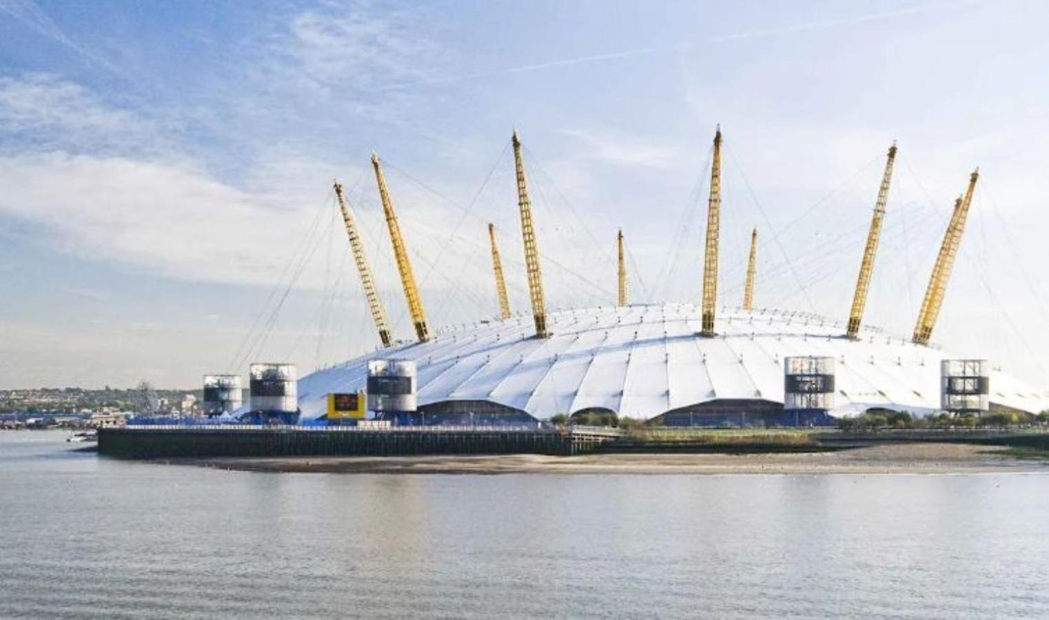 Canning Town 2 Bed Apartment 런던 외부 사진