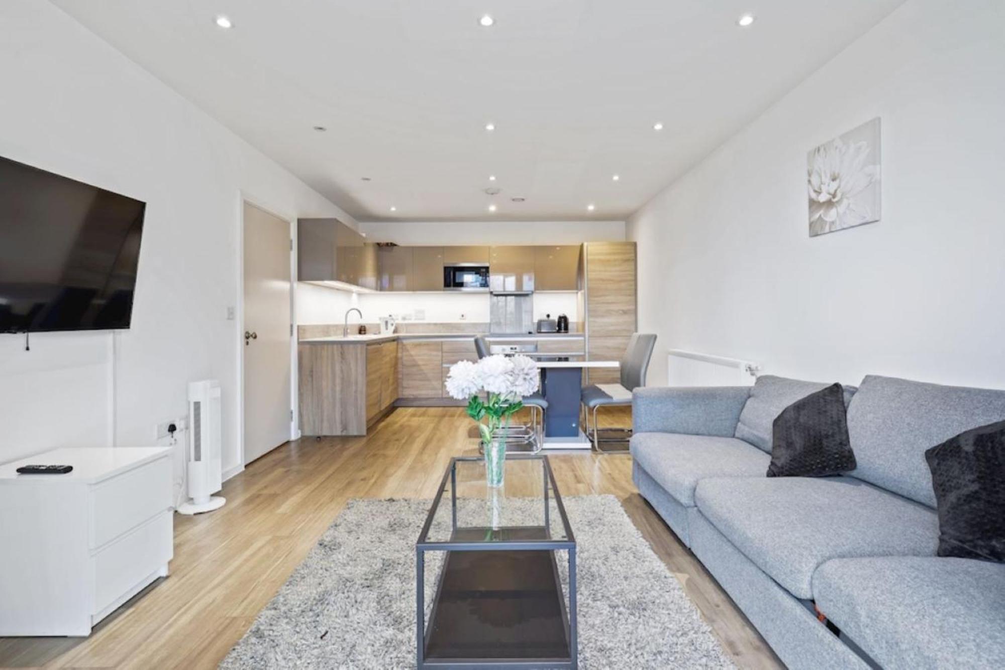Canning Town 2 Bed Apartment 런던 외부 사진